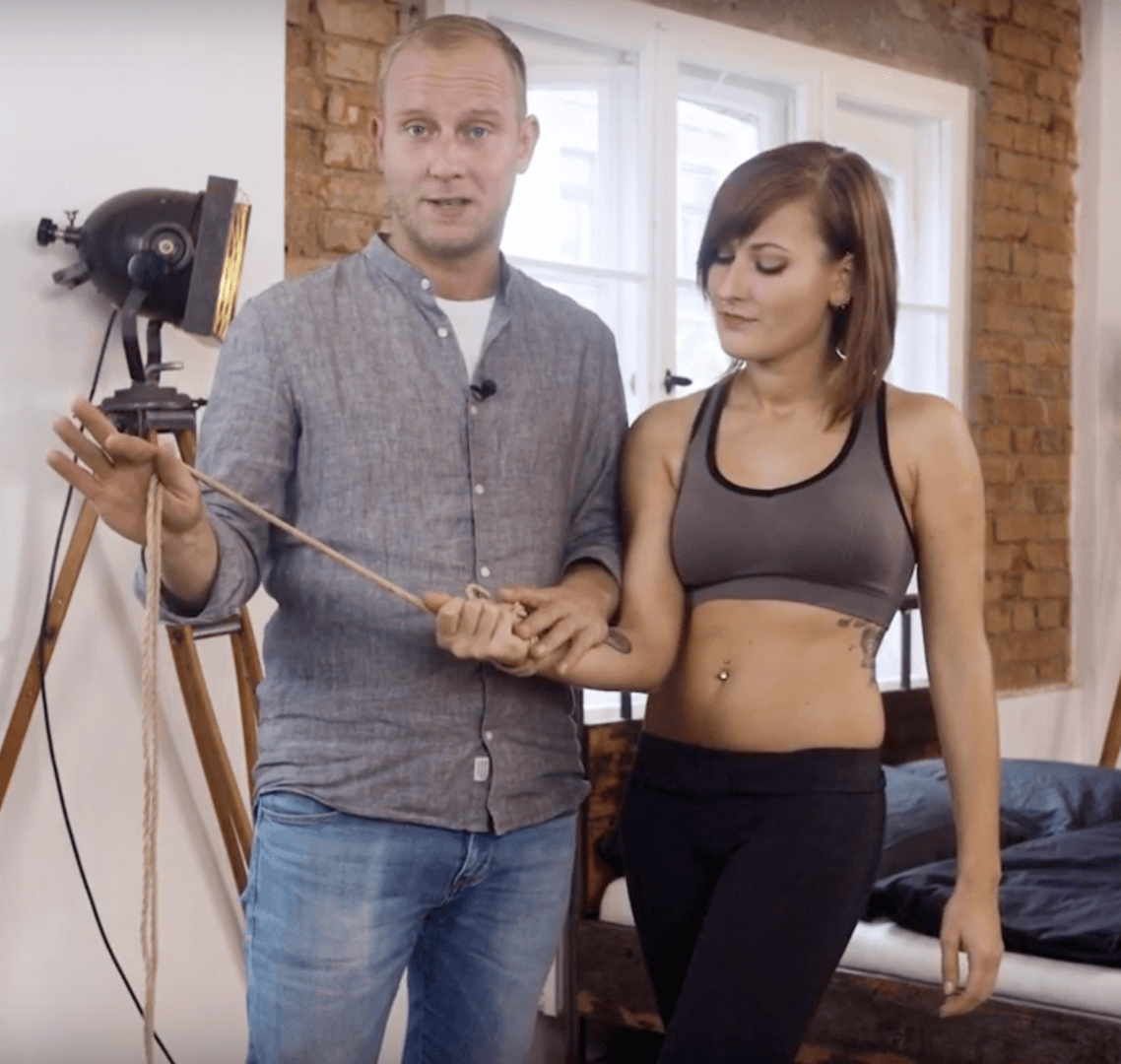 Bondage Knoten und Technik Anleitung und Tutorial mit Ater Crudus Schritt für Schritt im Video
