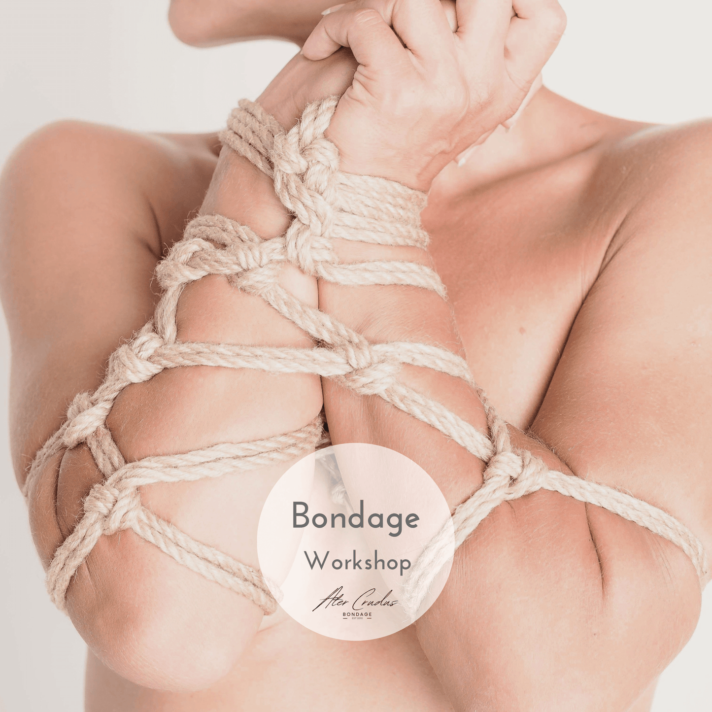 Bondage Workshop für Paare Fesseln lernen im Kurs mit Ater Crudus Bondage Oberkörper